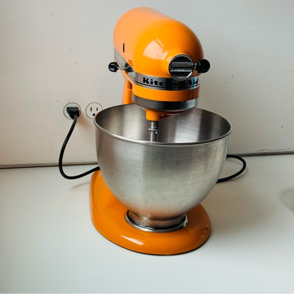 KitchenAid Tangerine Mixer used twice nwot - Picture 9 of 11